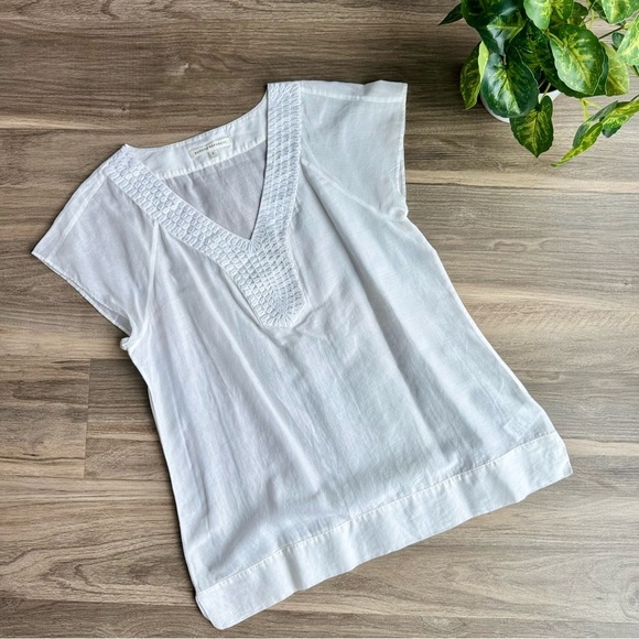 Kenneth Cole White Linen-Blend Lace-trimmed V-Neck Cap Sleeve Blouse - Picture 1 of 11